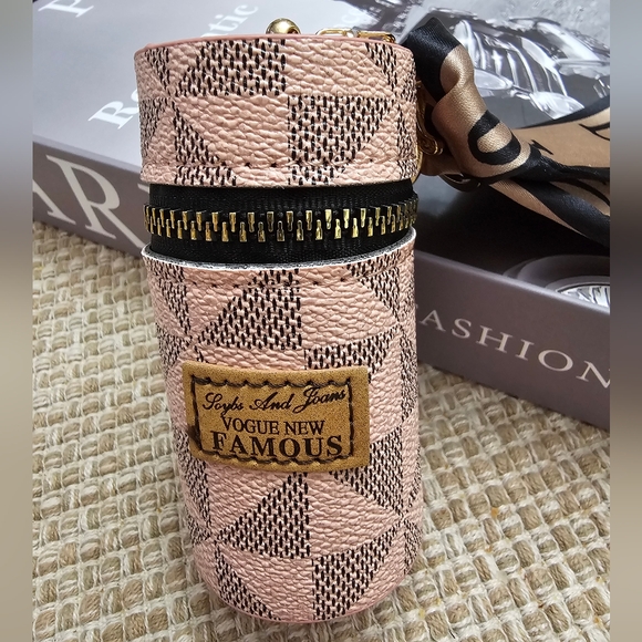 Fashion Pink Purse Charm Mini Bucket Lipstick Case Key Chain New - Picture 4 of 4